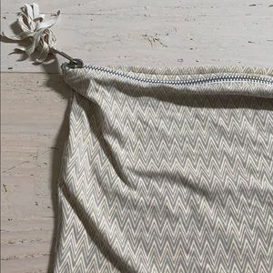 ACACIA Imrie exclusive pouch!